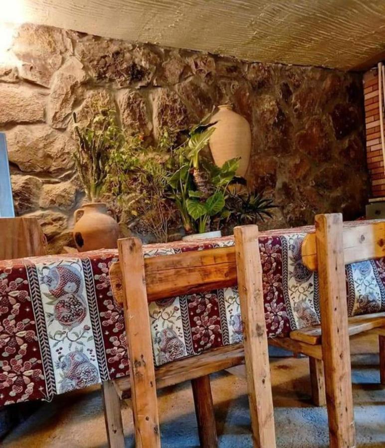Byurakan Guesthouse & Cottage エクステリア 写真