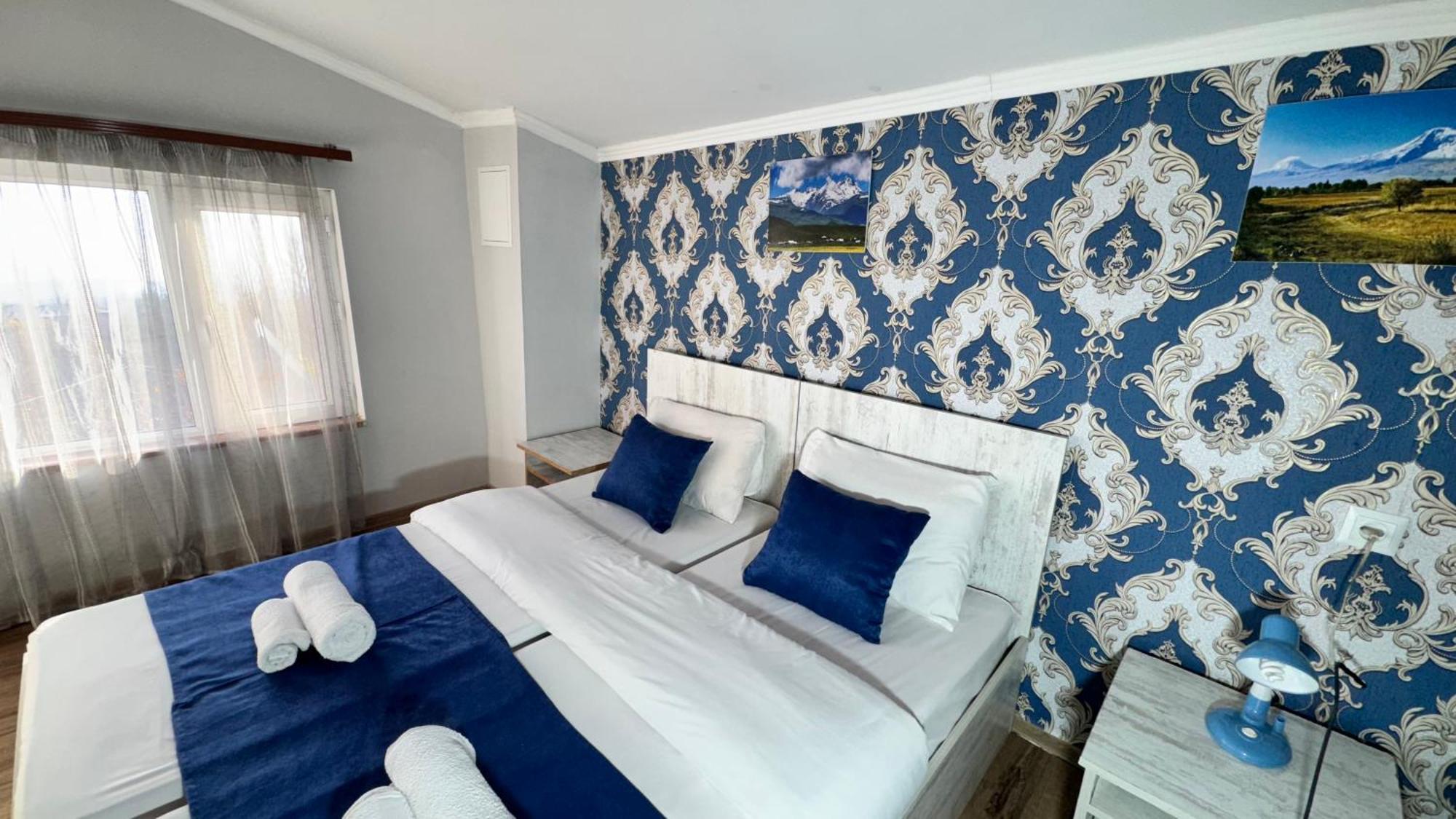 Byurakan Guesthouse & Cottage エクステリア 写真