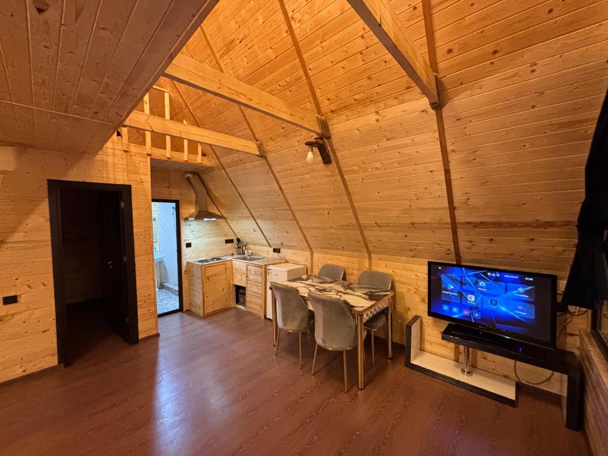 Byurakan Guesthouse & Cottage エクステリア 写真