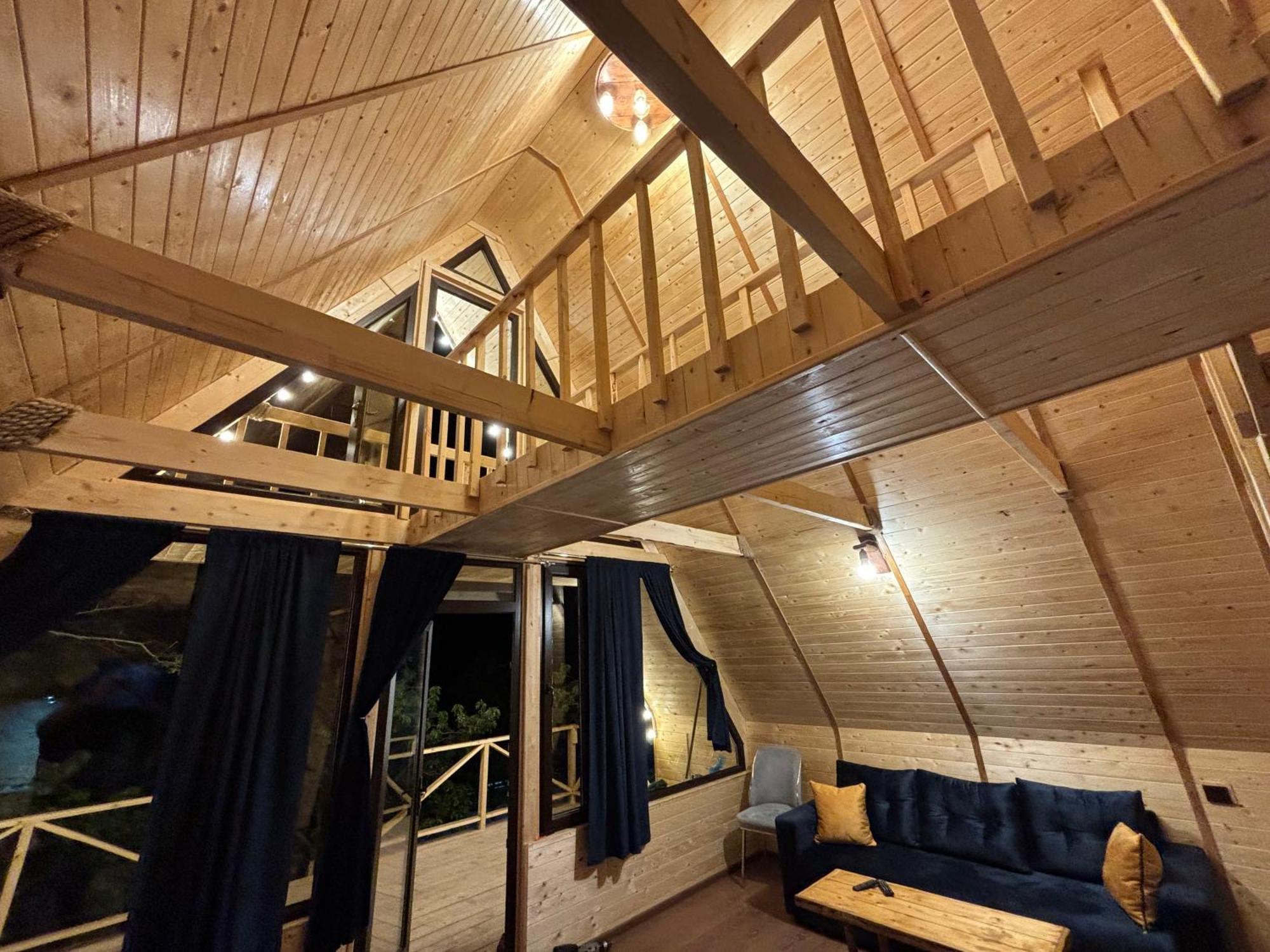 Byurakan Guesthouse & Cottage エクステリア 写真