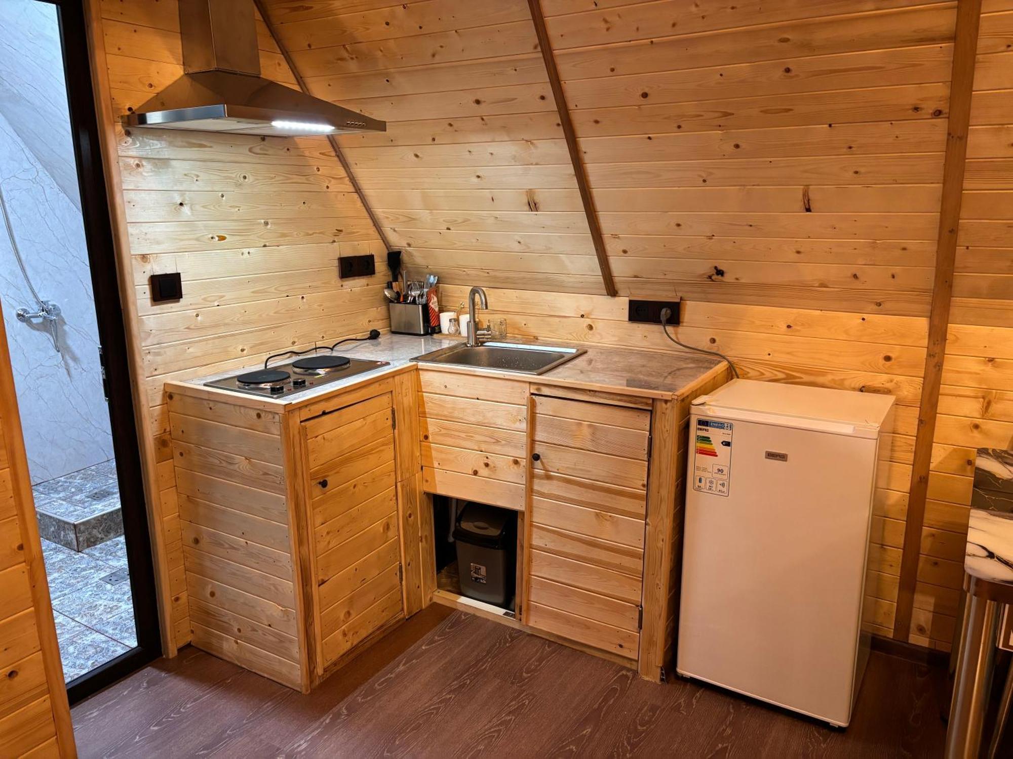 Byurakan Guesthouse & Cottage エクステリア 写真